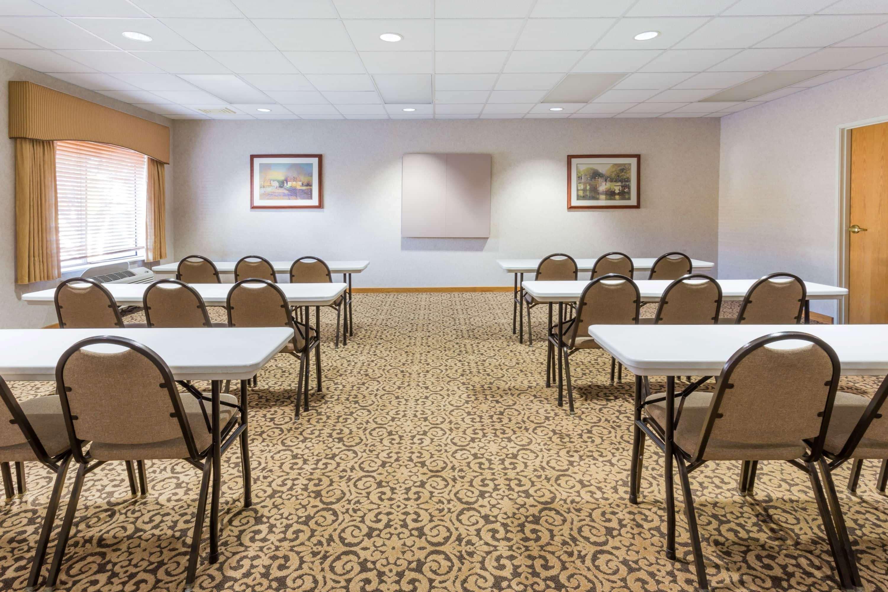 Hotel Wingate By Wyndham Joliet Exteriér fotografie